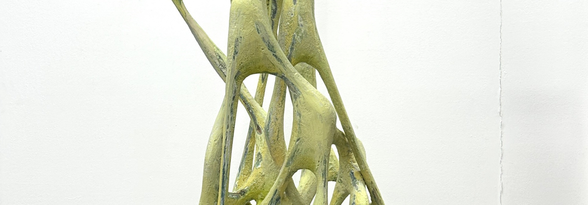 Wolfgang Flad, untitled Structure, 2025, mixed media, 290 x 100 x 60 cm